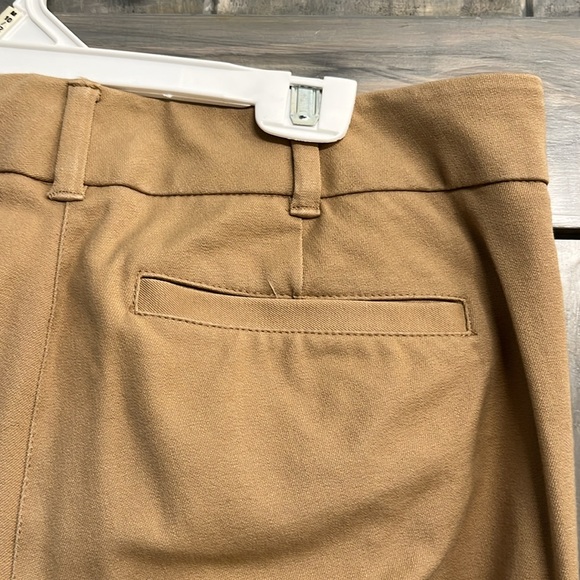 New York and Company size 4 Skinny leg Dress Pants in a tan color - Picture 4 of 13